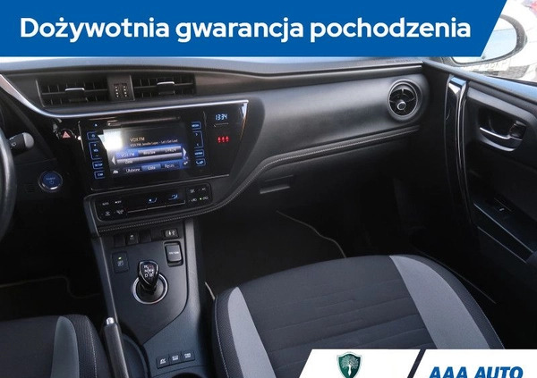 Toyota Auris cena 75000 przebieg: 98602, rok produkcji 2018 z Piekary Śląskie małe 172